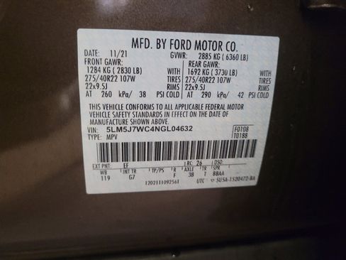 Used 2022 Lincoln Aviator Reserve w/ Equipment Group 201A RWD image 33