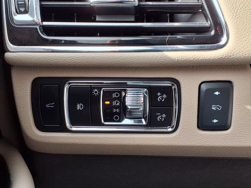 Used 2023 Lincoln Navigator Reserve RWD image 16