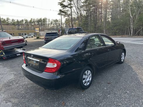 Used 2004 Toyota Camry LE image 5