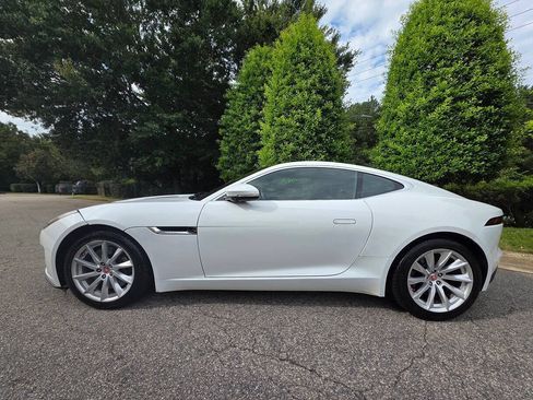 Used 2018 Jaguar F-TYPE Coupe RWD image 2