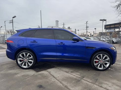 Used 2019 Jaguar F-PACE S image 4