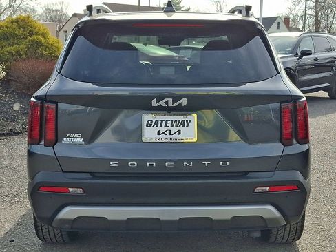 Certified 2022 Kia Sorento X-Line EX image 6