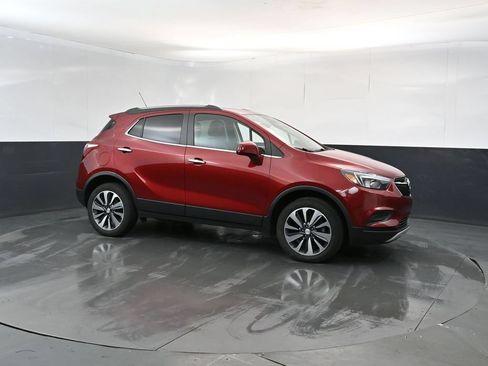 Used 2021 Buick Encore Preferred AWD/4WD image 7
