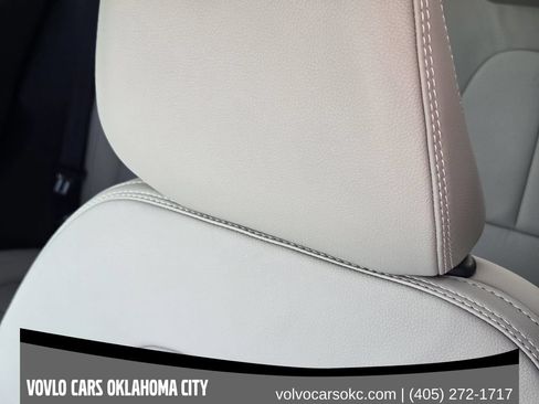 Used 2026 Volvo XC40 B5 Plus w/ Protection Package Premier AWD/4WD image 17