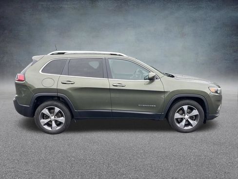 Used 2019 Jeep Cherokee Limited AWD/4WD image 10