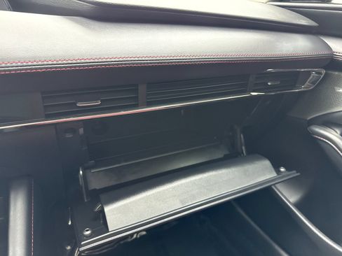 Used 2023 MAZDA MAZDA3 s FWD image 31