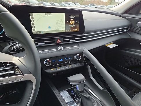 New 2026 Hyundai Elantra Limited FWD image 33
