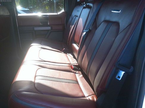 Used 2022 Ford F250 Platinum image 18