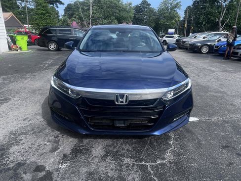 Used 2018 Honda Accord EX-L image 2