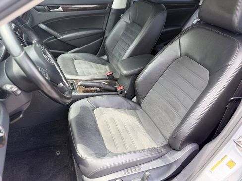 Used 2015 Volkswagen Passat TDI SEL Premium FWD image 8
