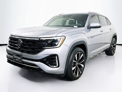 Used 2025 Volkswagen Atlas Cross Sport SEL Premium R-Line