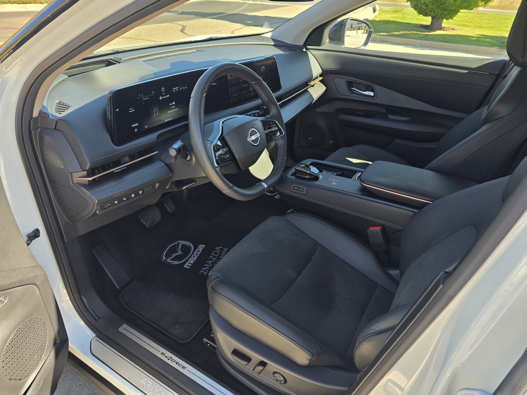 Used 2024 Nissan Ariya AWD image 24