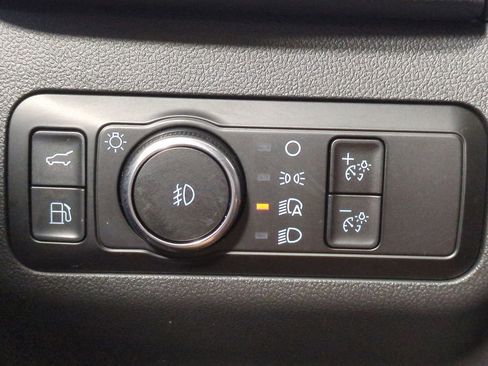 Used 2023 Ford Escape Platinum w/ Premium Technology Package image 29