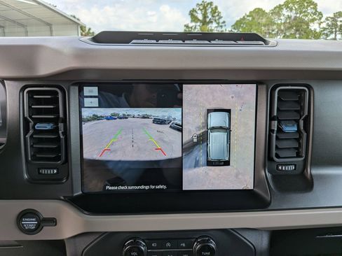 Used 2022 Ford Bronco Wildtrak AWD/4WD image 26