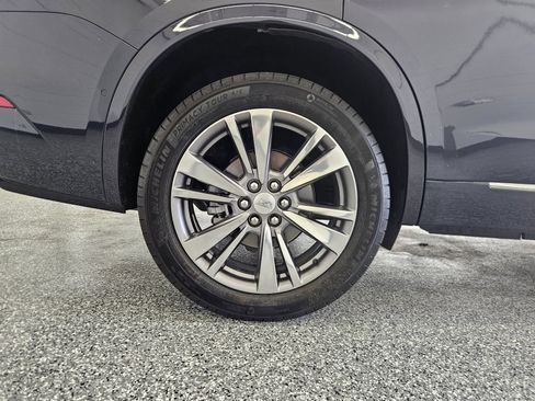 Used 2024 Cadillac XT6 Premium Luxury w/ Technology Package AWD/4WD image 13