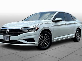 Used 2021 Volkswagen Jetta SE w/ SE Cold Weather Package FWD video 1