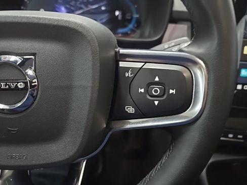 Used 2023 Volvo C40 P8 Recharge Plus image 21