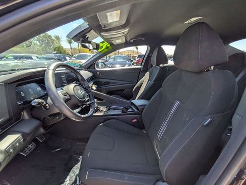 Certified 2025 Hyundai Elantra Sport FWD image 14