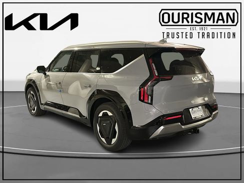 New 2026 Kia EV9 Land image 3