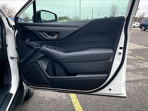 Used 2025 Subaru Outback Premium image 20