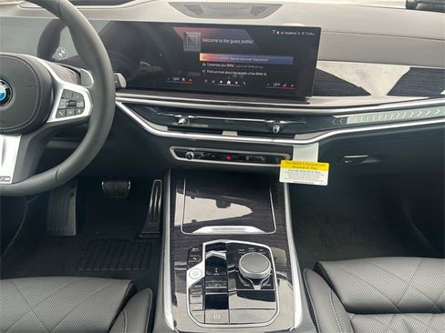New 2026 BMW X5 xDrive40i w/ M Sport Package image 11