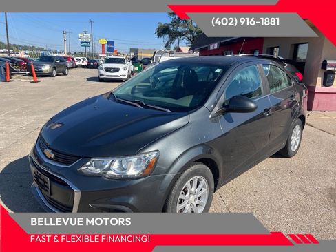 Used 2017 Chevrolet Sonic LT image 1