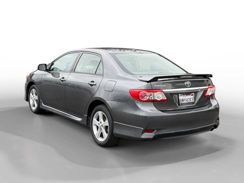 Used 2012 Toyota Corolla S image 3