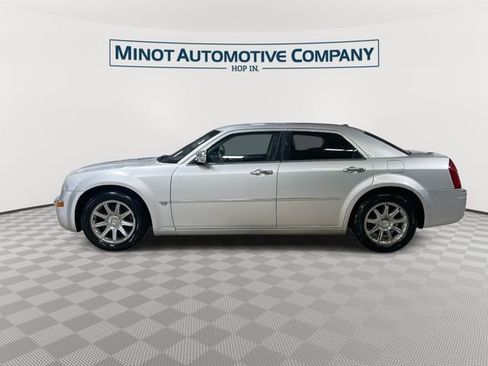 Used 2005 Chrysler 300 C w/ Protection Group II RWD image 5