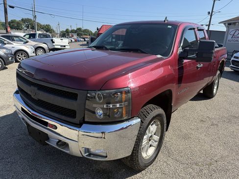 Used 2013 Chevrolet Silverado 1500 LT w/ All-Star Edition AWD/4WD image 2