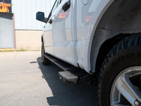 Used 2019 Ford F150 XLT w/ Trailer Tow Package image 18