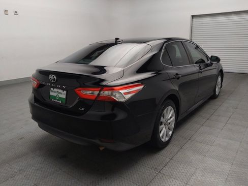 Used 2019 Toyota Camry LE FWD image 9