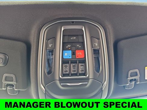 New 2026 Jeep Grand Cherokee Limited w/ Limited Altitude Package AWD/4WD image 32