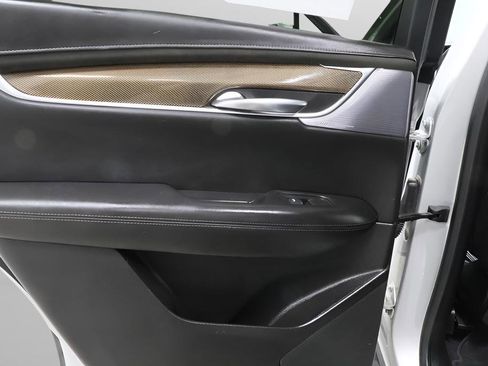 Used 2020 Cadillac XT5 Sportv w/ Platinum Package AWD/4WD image 26