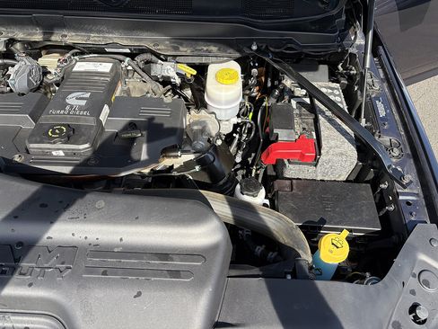 Used 2019 RAM 3500 Laramie AWD/4WD image 39