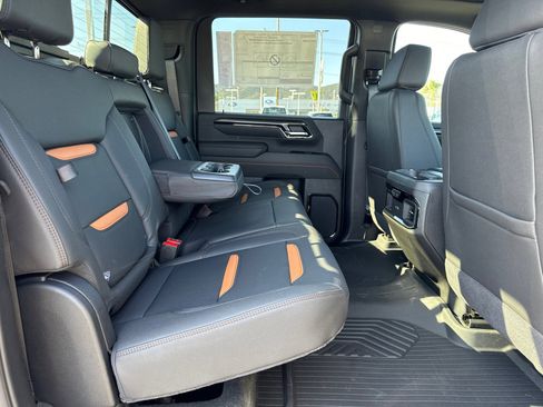 New 2025 GMC Sierra 2500 AT4 w/ AT4 Premium Plus Package image 16