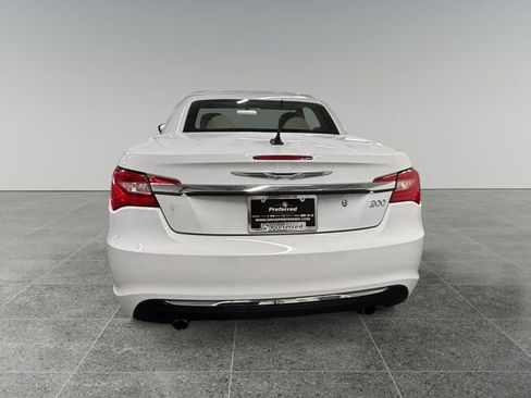 Used 2011 Chrysler 200 Limited image 23