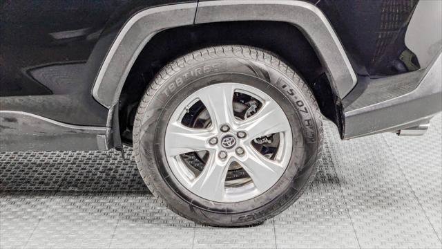 Used 2019 Toyota RAV4 XLE FWD image 36