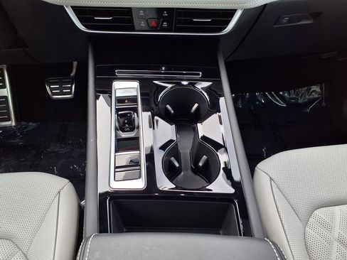 Used 2025 Volkswagen Atlas Cross Sport SEL Premium R-Line image 23