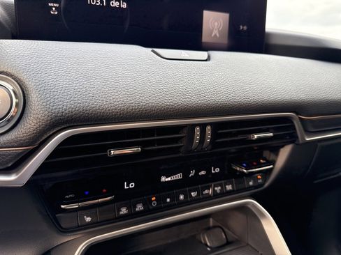 Used 2025 MAZDA CX-70 Plug-In Hybrid w/ Premium Pkg image 26