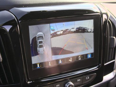 Used 2023 Chevrolet Traverse RS AWD/4WD image 22