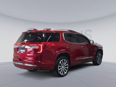 Used 2021 GMC Acadia Denali w/ Denali Ultimate Package AWD/4WD image 11