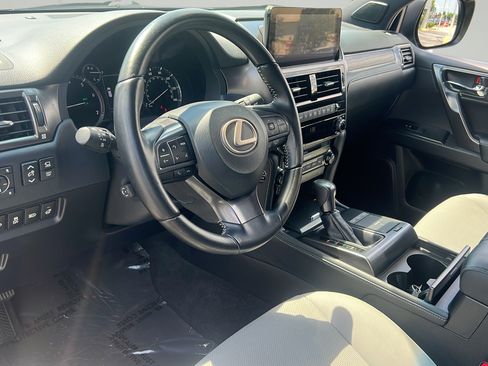 Used 2023 Lexus GX 460 w/ Black Line Special Edition AWD/4WD image 4