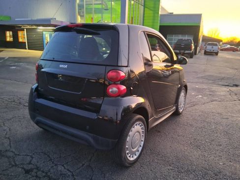 Used 2013 smart fortwo pure image 6