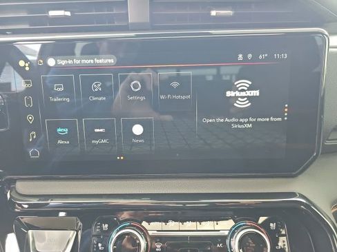 Used 2025 GMC Sierra 2500 AT4 w/ AT4 Premium Plus Package image 25