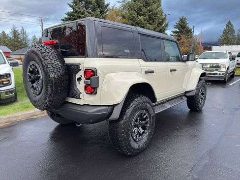 New 2025 Ford Bronco Raptor image 4