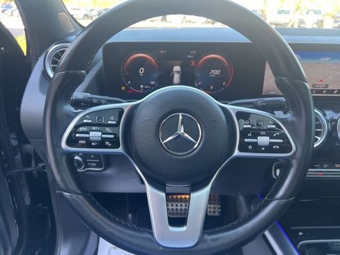 Used 2022 Mercedes-Benz GLA 250 4MATIC image 27