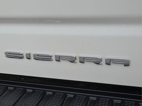 Used 2023 GMC Sierra 1500 Denali w/ Technology Package image 9