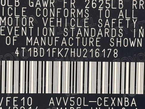 Used 2017 Toyota Camry LE image 31