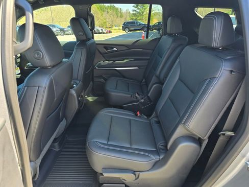 New 2026 Chevrolet Traverse LT FWD image 11