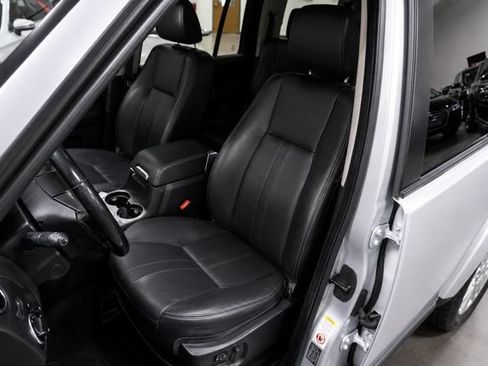 Used 2011 Land Rover LR4 HSE LUX AWD/4WD image 16